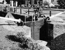 Welshpool Lock gates & gear relocated to Blisworth 