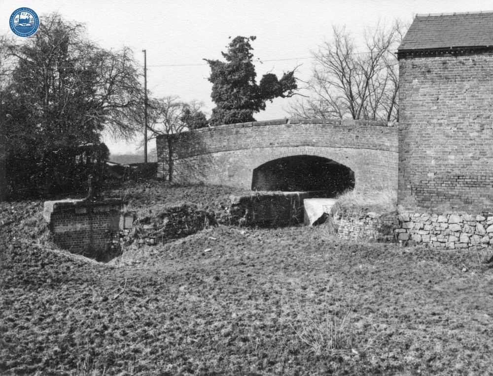 Weston Lullingfields Bridge and warehouse  (1972)