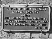 Llangollen Canal. On Pollett's Bridge (6W). Shropshire Union weight limit sign. 05 March 1961