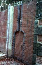 Detail of gate recess at Pirbright locks. November 1978