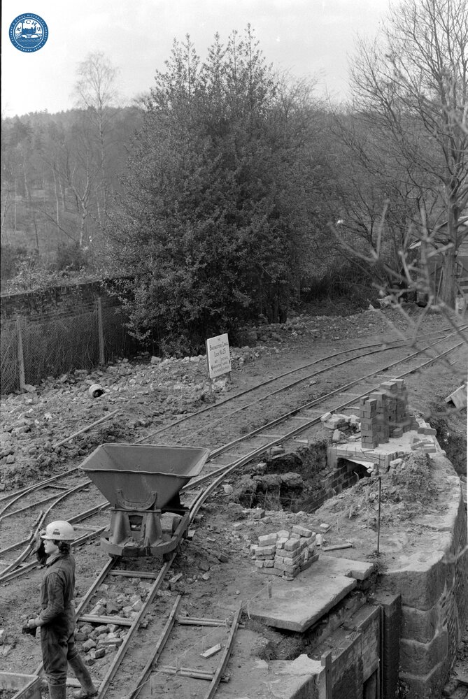Narrow gauge railway line, Lock No.25, Pirbright lock.