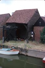 Wey navigation, Guildford, old crane
