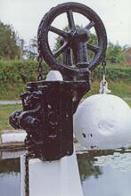 Maunsell Lock: metal balance weight  (1990)