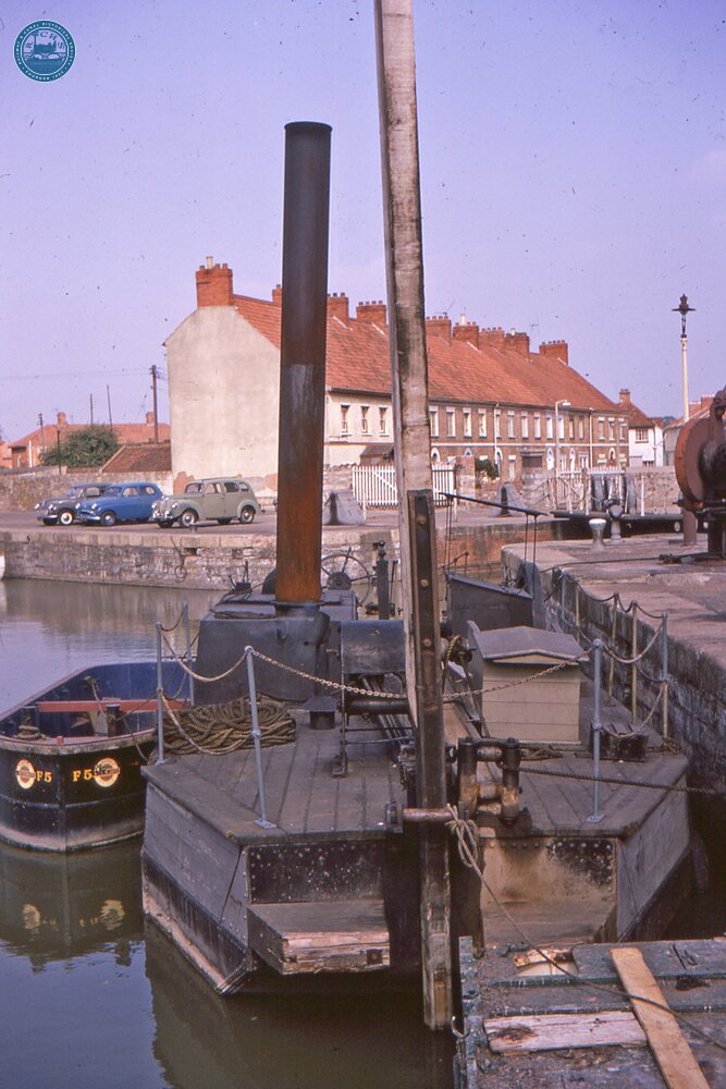 Bridgwater Dock - drag boat (1967)