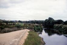 Weir near Helebridge, looking south. 24 August 1989