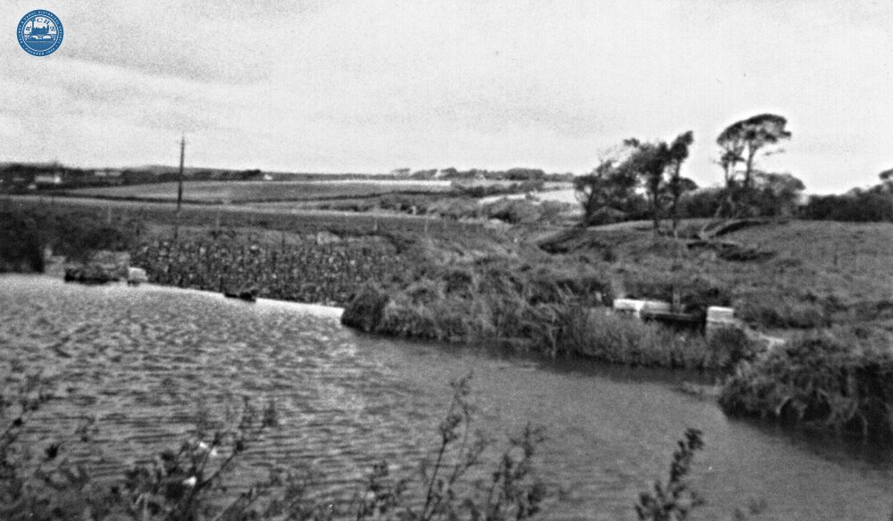 Weir near Helebridge, looking east. 1960
