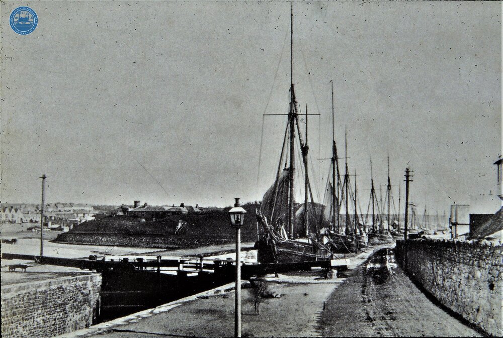 Bude Inner Harbour, sailing ships (c1900)