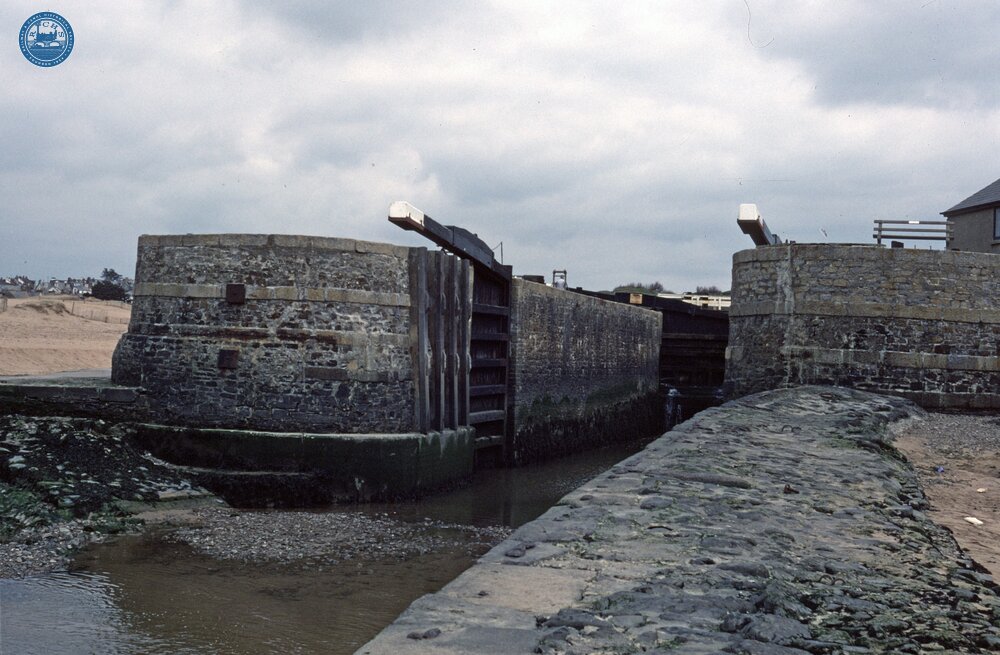 Entrance to Sea Lock. 21/04/1987