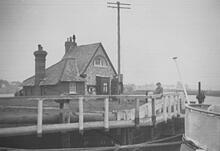 Topsham Lock and Lock House. March 1958. 