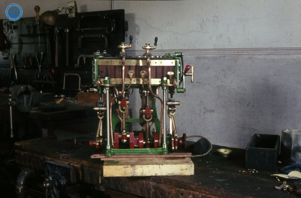 Model steam engine (Simpson?)