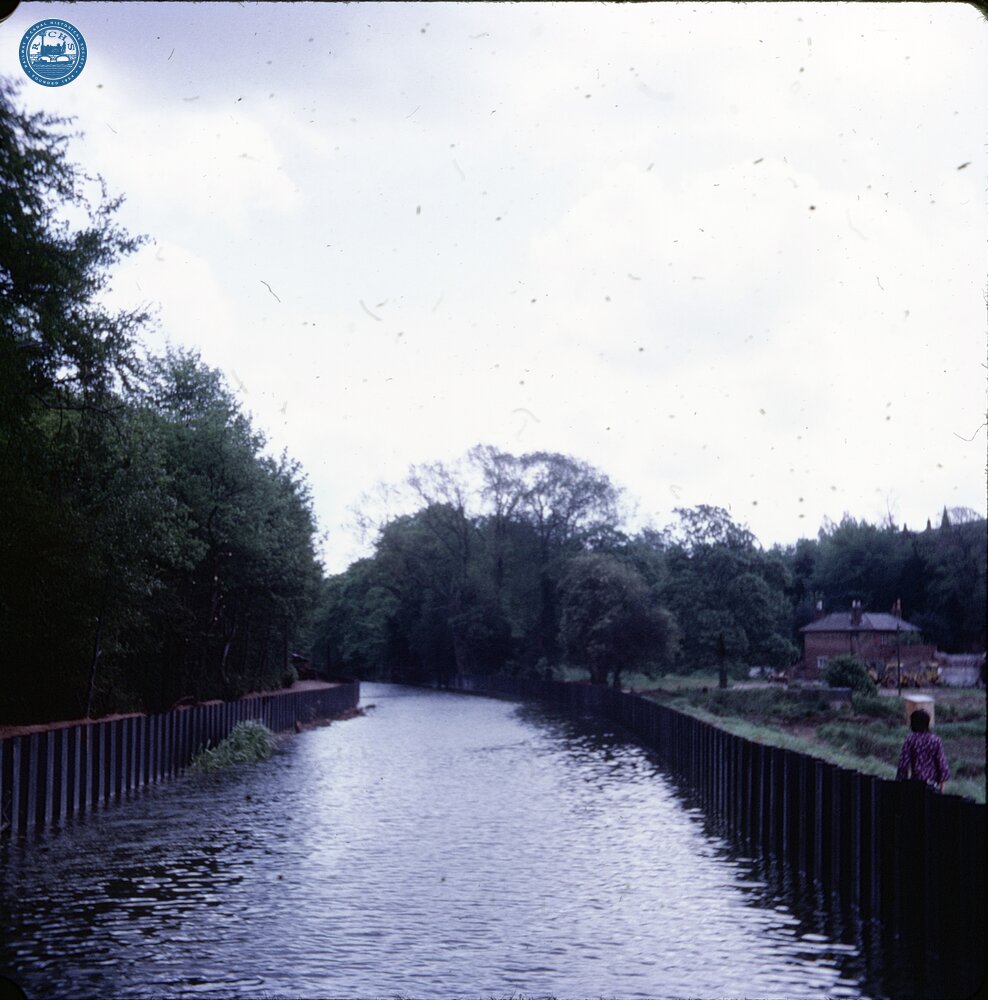 New piling near Armitage Tunnel, Trent & Mersey Canal