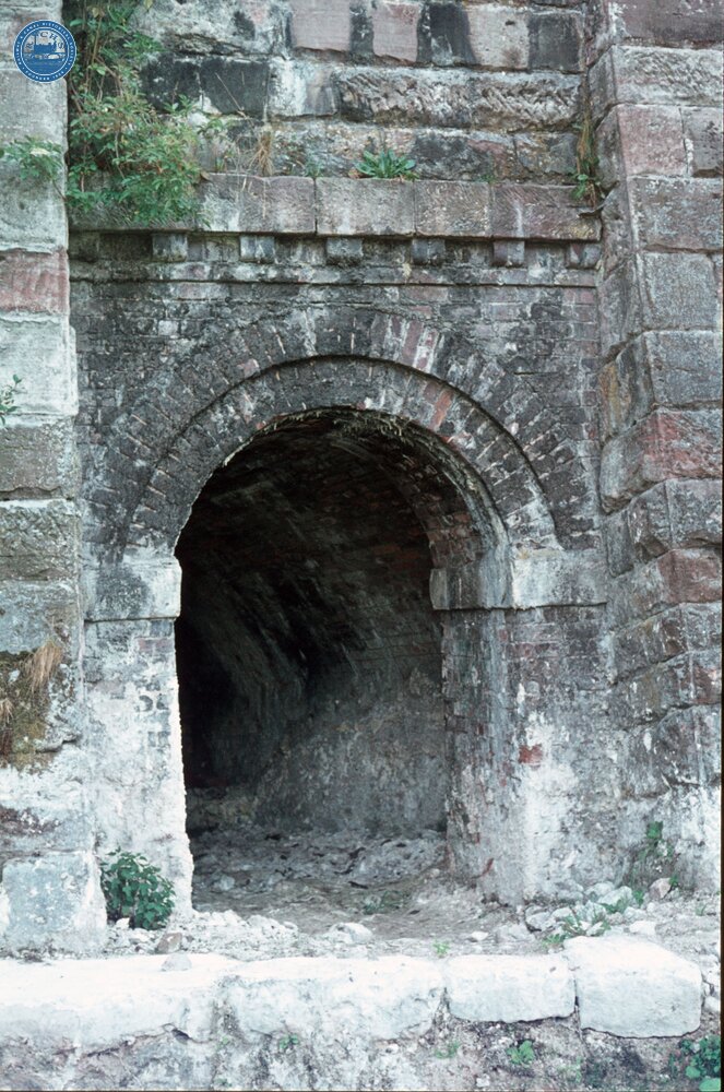 Foghall, canal basin lime kilns