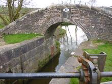 Bridge 48 and tail of Oakmeadowford Lock No. 16, Caldon Canal, 24th Apr 2016