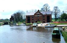 Trent and Mersey Canal, Shardlow Warehouse,