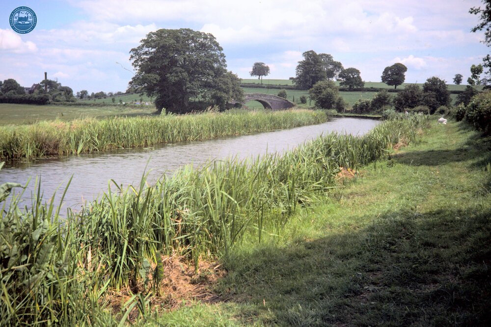 Ashby Canal. Snarestone. Bridge 61 (Turnover Bridge). 1985