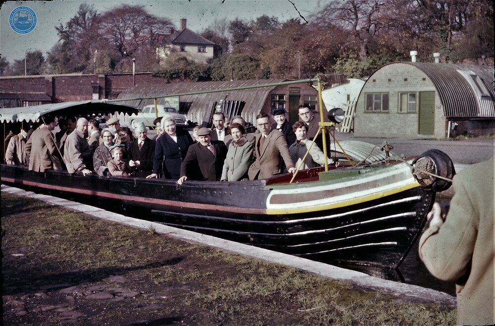 Coventry Canal: 'VIP' pasenger trip on MB Linda at Coventry Basin