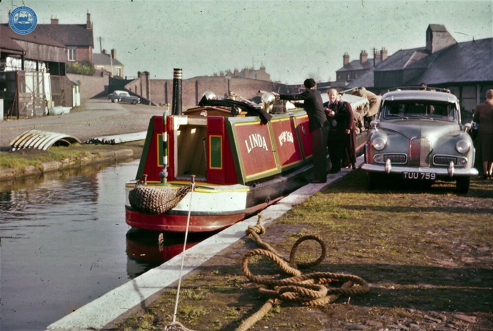 Coventry Canal: 'VIP' pasenger trip on MB Linda at Coventry Basin