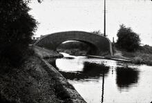 Coventry Canal: Turnover Bridge 18 For Griff Arm