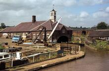 Coventry Canal. Hartshill Yard. August 1980