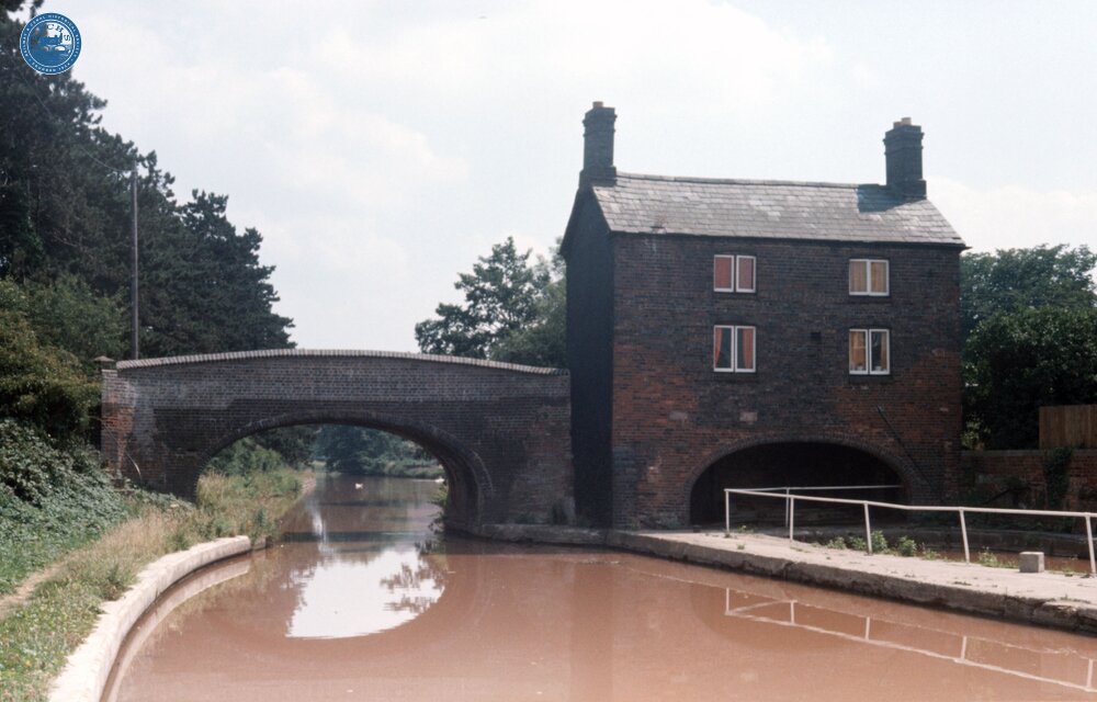 Coventry canal, Hartshill depot