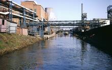 Courtaulds Works, between Bridges 7 and 8, Coventry Arm, Apr 1969