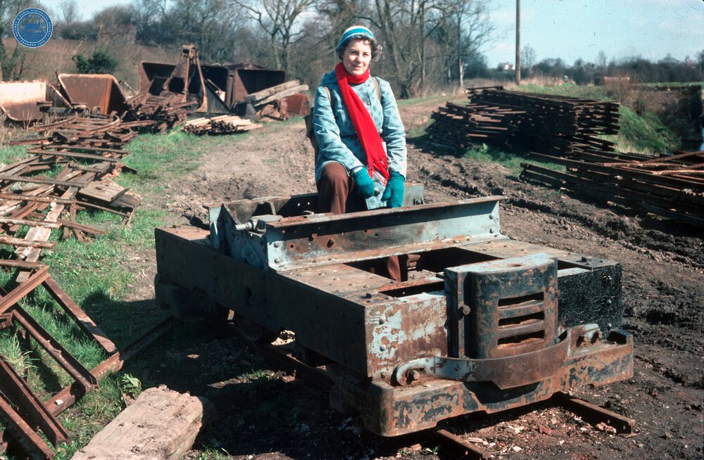 Droitwich Barge Canal, narrow gauge railway engine
