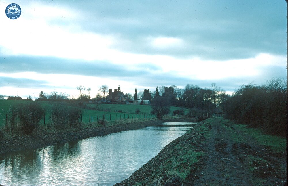 Droitwich Barge Canal, dredged section east of Salwarpe