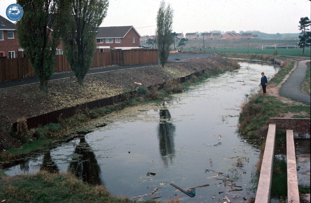 Droitwich Barge Canal, begining of dredged section