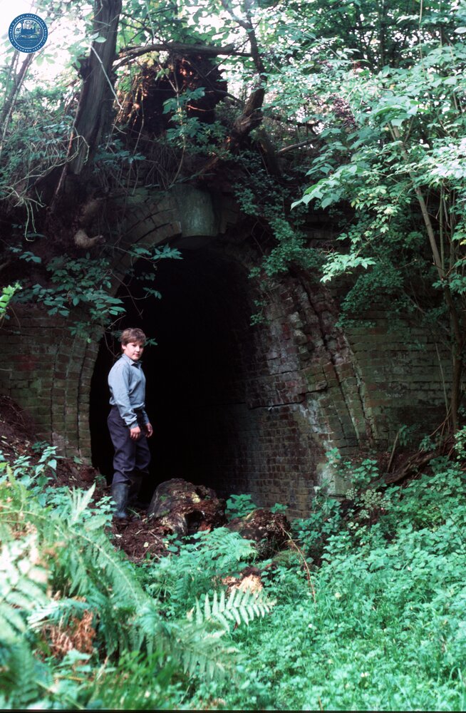 Leominster Canal. S.E. portal of Southnett tunnel. 14 October 1985