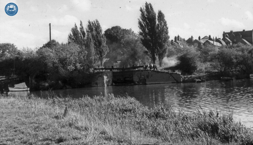 Avon Lock, Tewkesbury. 1961 