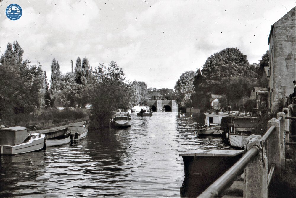 Tewkesbury looking upstream to King Johns Bridge. 1961 