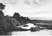 River Steamer at Cropthorne Water Gates. 1906
