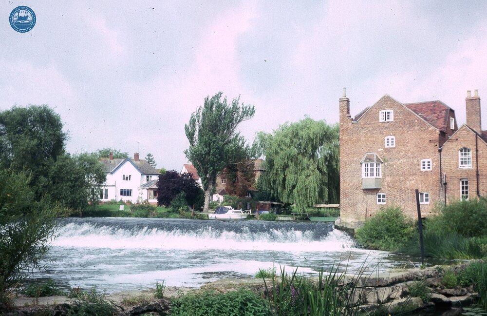 Cropthorne Mill and weir, Fladbury. August 1993