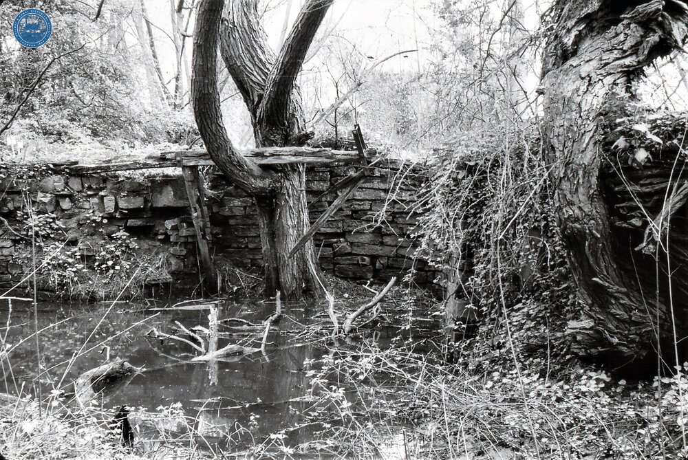 Harvington Lock.