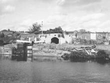 Upper Narrow Boat Locks, Stourport, 7 April 1964