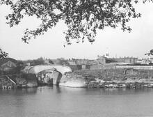 Entrance to Narrow Locks across the Severn, Stourport, 3 May 1966