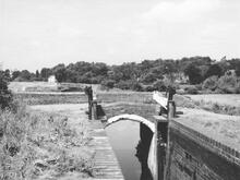 Wightwick Mill Lock Bottom Gates and Bridge 58, 4 July 1964
