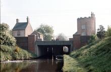 Staffordshire and Worcestershire Canal, Gailey. May 1974