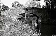 Staffordshire and Worcestershire Canal: Bridge