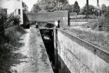 Stourbridge Canal: Lock 2 Stourton Lock Flight