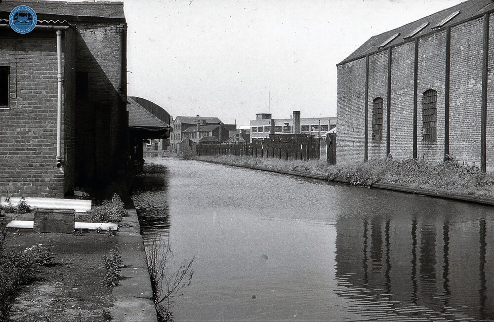 Stourbridge Canal: Canal and wharf - interchange depot 