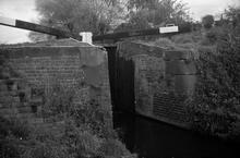 Stourbridge 16 Lock 15, Stourbridge Canal