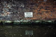 Stratford Canal. Hockley, Bridge 26, Boundary Notice. 1979