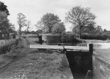 Lapworth Lock 17 and 16, 10 May 1958