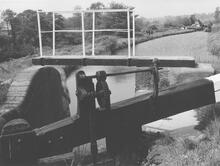 Cantilever Bridge at Lock 33, 27 May 1973