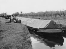 Tardebigge Flight Lock 56, NB Severn Dolphin, BW, 10 May 1958