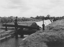 Tardebigge Flight Lock 57, NB Severn Dolphin, BW, 10 May 1958