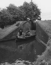 Butty 'Ford' entering Tardebigge Top Lock 58, 10 May 1958