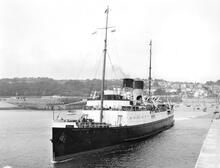  SS Isle of Jersey leaving St Peters Port, Guernsey. c. 1957 (ref: 035043)
