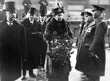 1922 - LSWR. Waterloo Station. Queen Mary meeting the staff at the opening of new station. Accompanied by Sir Herbert Walker. (Ref: 030967)